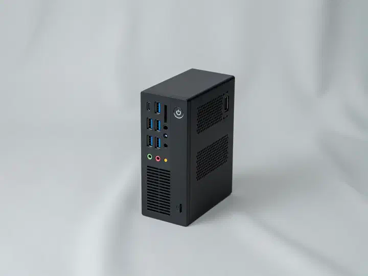 Lenovo ThinkCentre M70q Gen 4